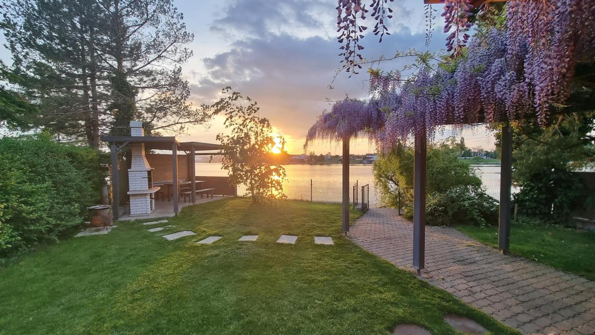 Topsenec-Lakeside Home Exteriér fotografie